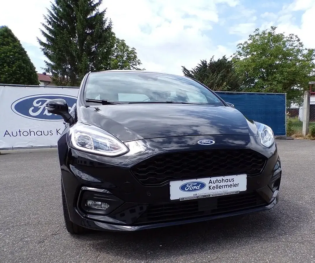 Ford Fiesta - Thumbnail 2
