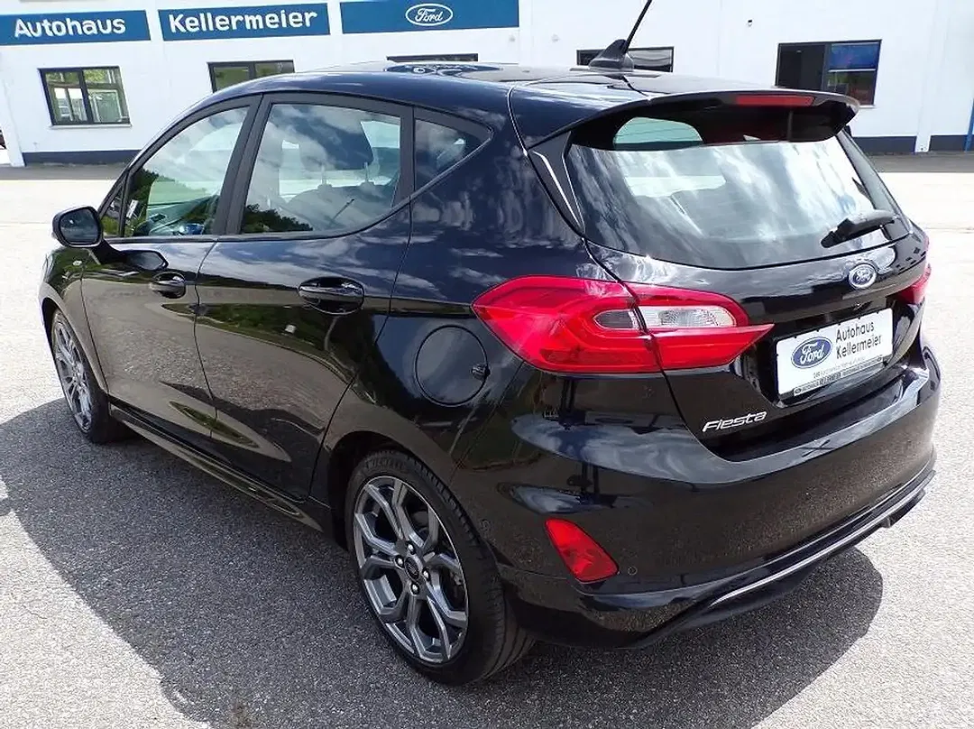 Ford Fiesta - Thumbnail 5