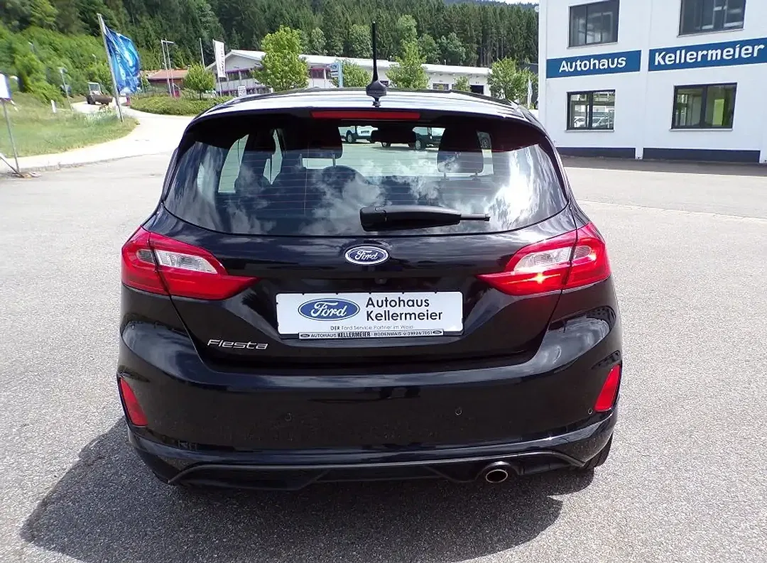 Ford Fiesta - Thumbnail 6