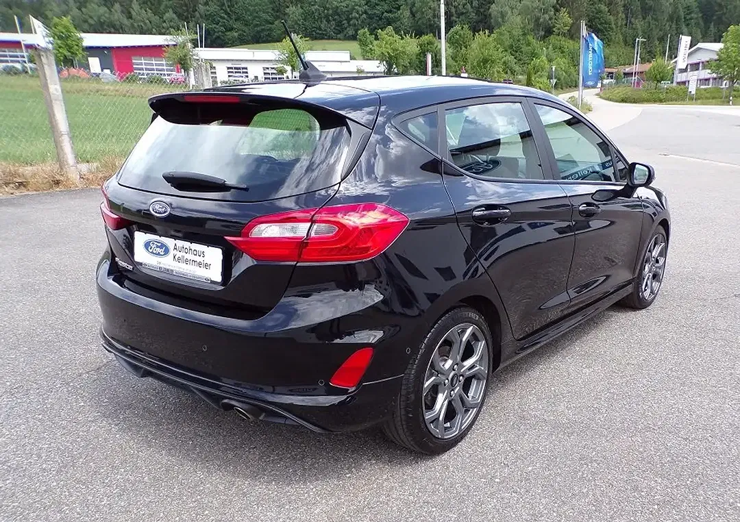 Ford Fiesta - Thumbnail 8