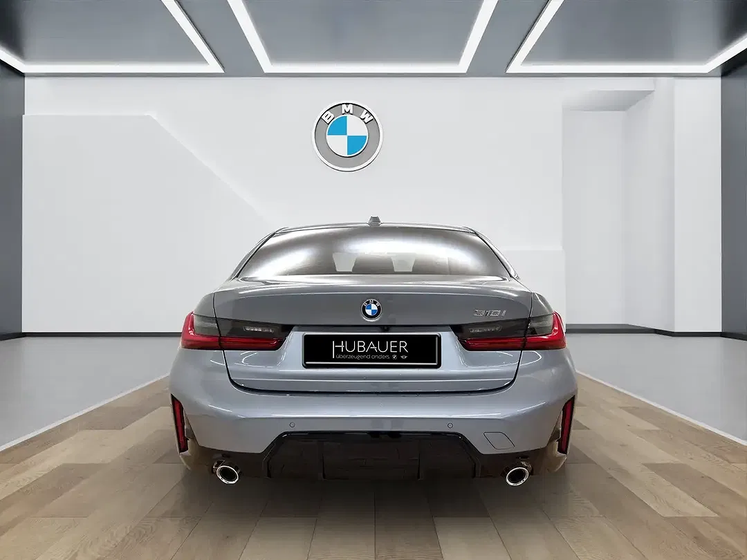 BMW 318 - Thumbnail 11