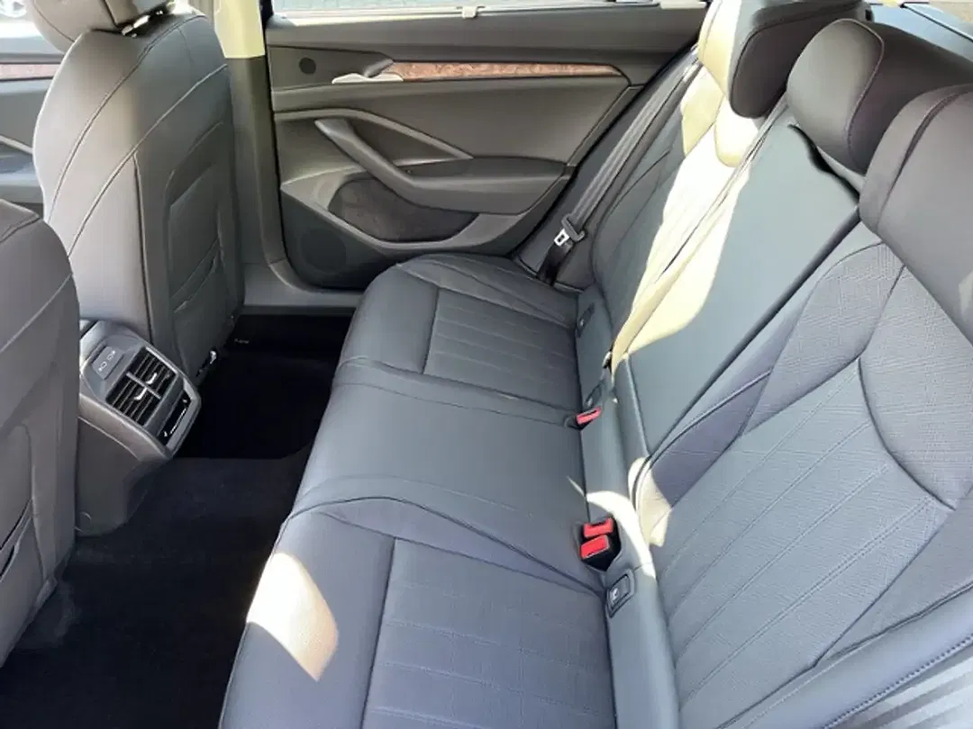 Skoda Superb - Thumbnail 10