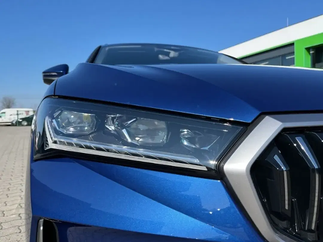 Skoda Superb - Thumbnail 6