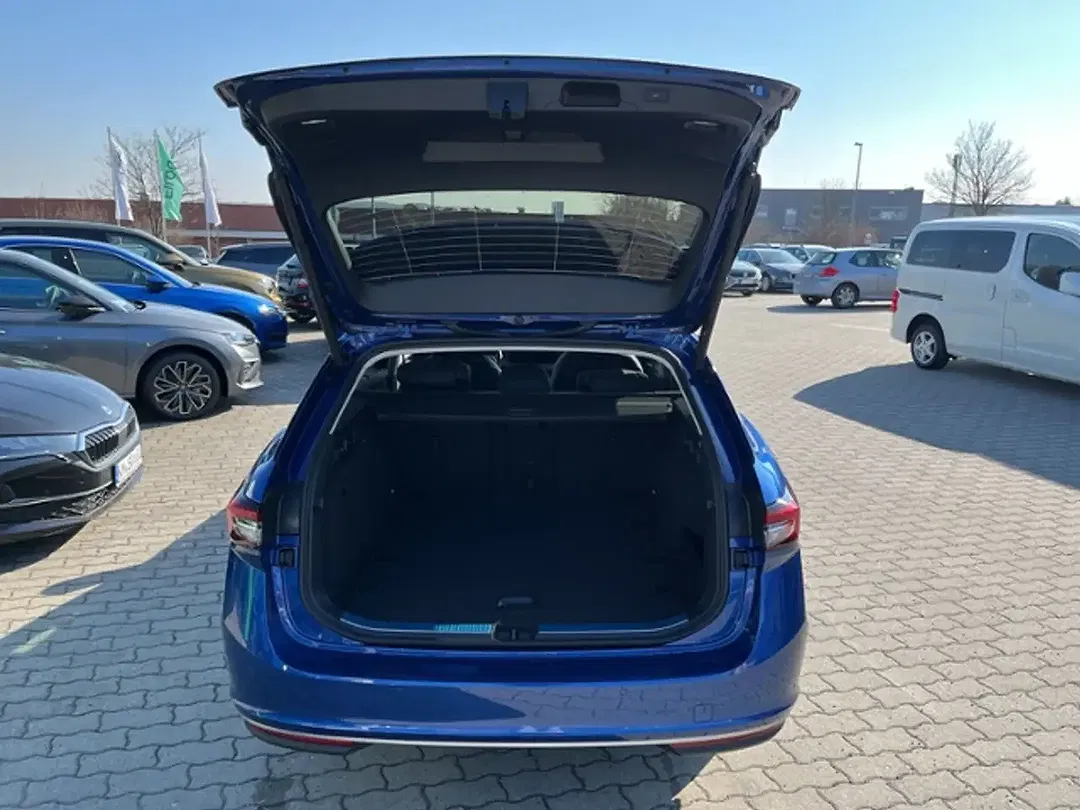 Skoda Superb - Thumbnail 8