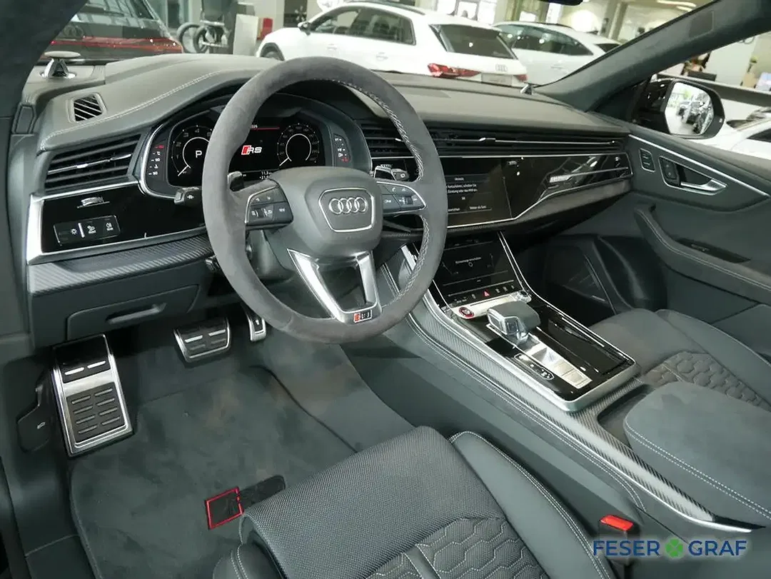 Audi RS Q8 - Thumbnail 7