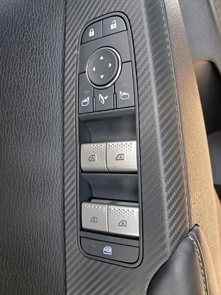 Mitsubishi Outlander - Thumbnail 15