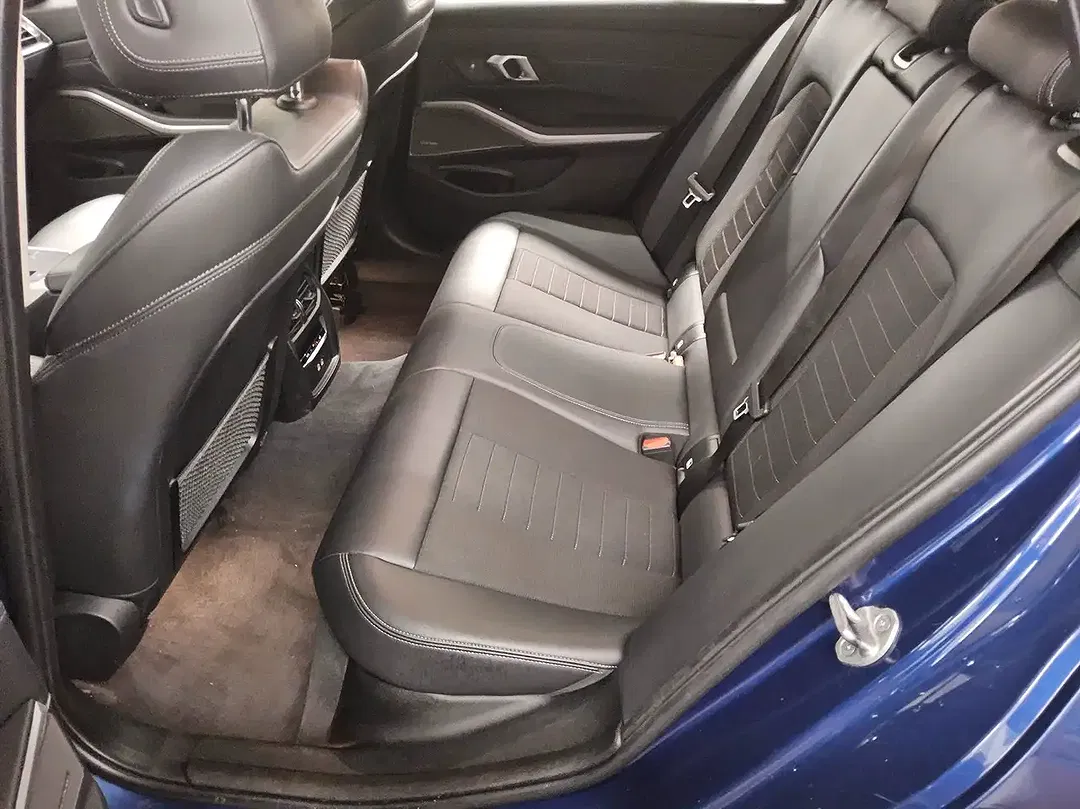BMW 330 - Thumbnail 12