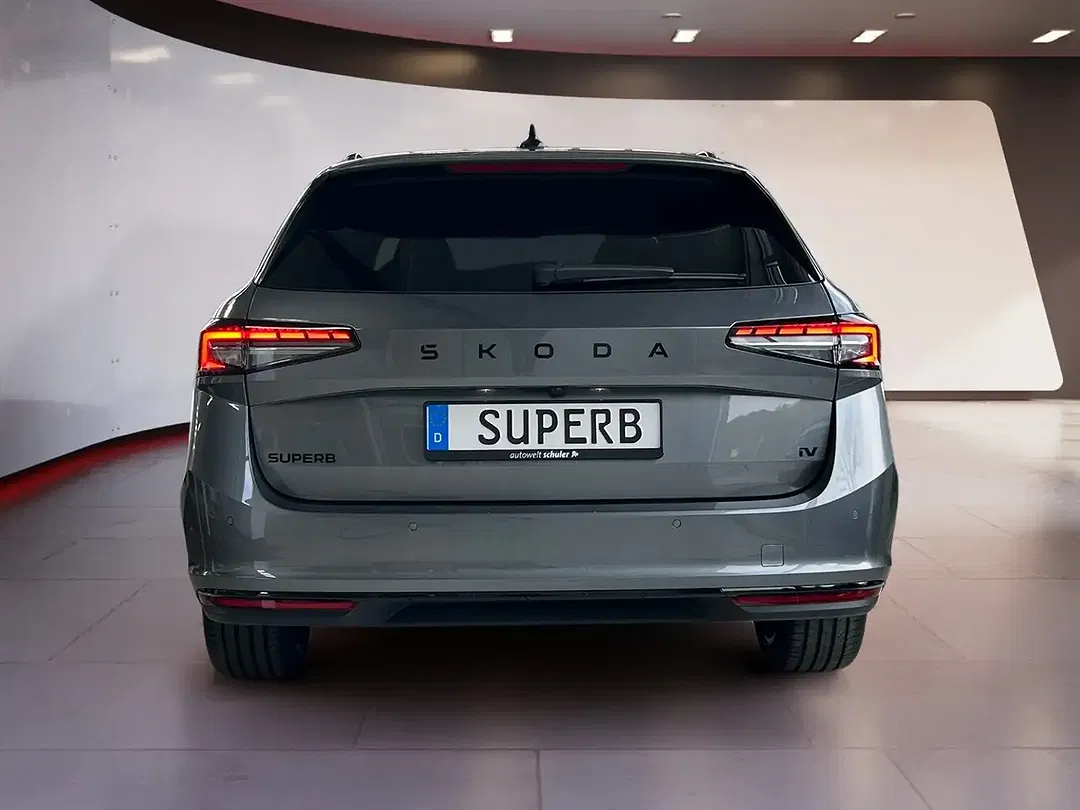 Skoda Superb - Thumbnail 4