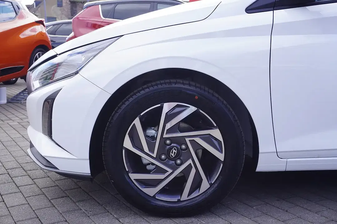 Hyundai i20 - Thumbnail 9