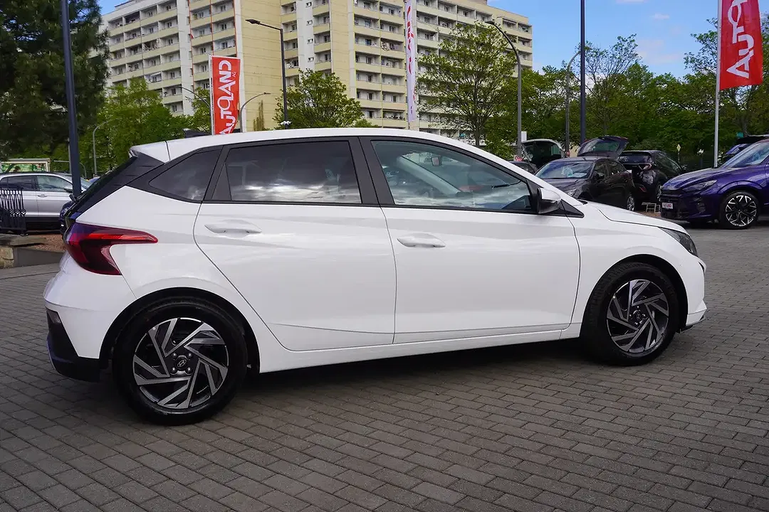 Hyundai i20 - Thumbnail 6