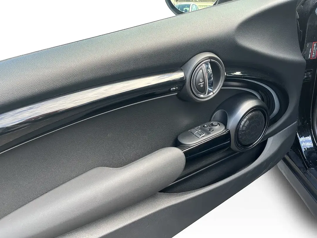 MINI Cooper SE - Thumbnail 14