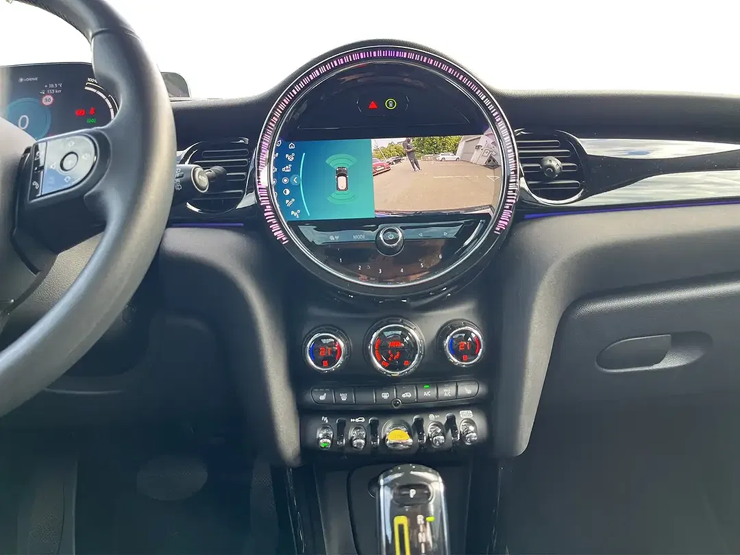 MINI Cooper SE - Thumbnail 9