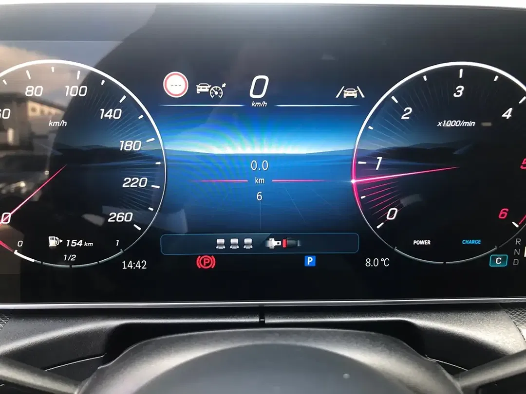 Mercedes-Benz C 300 - Thumbnail 9