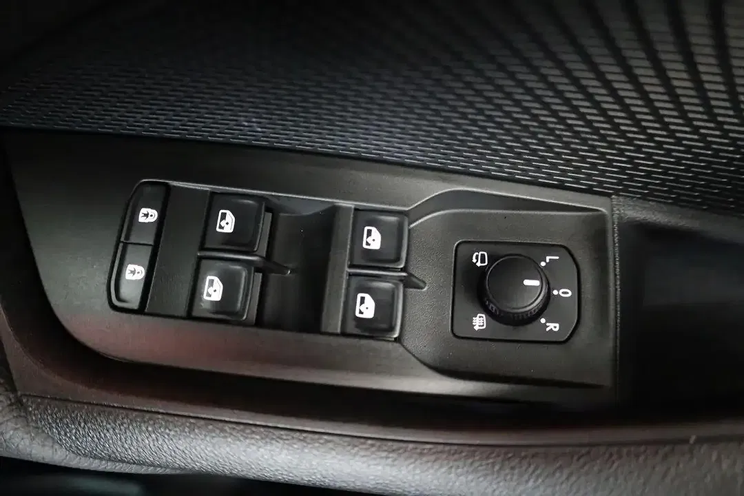 Skoda Octavia - Thumbnail 8