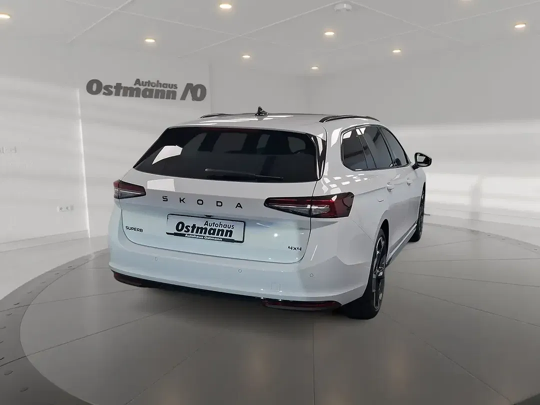Skoda Superb - Thumbnail 3