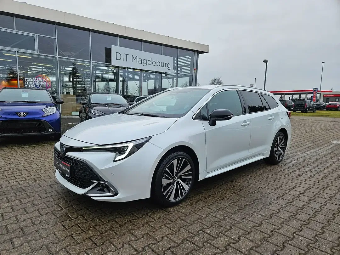 Toyota Corolla - Thumbnail 3