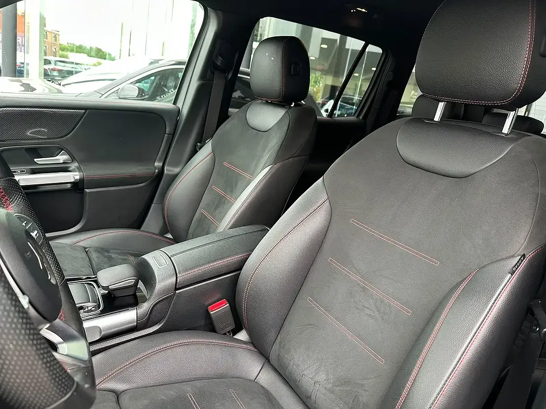 Mercedes-Benz GLB 200 - Thumbnail 9