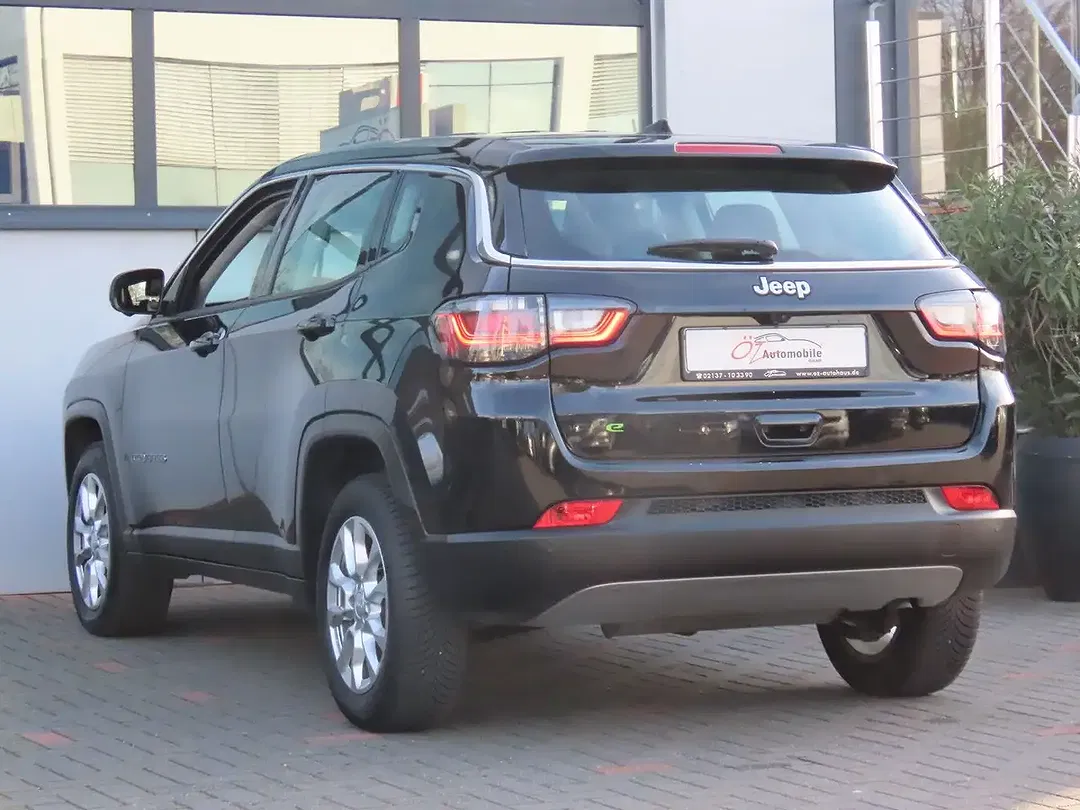 Jeep Compass - Thumbnail 8
