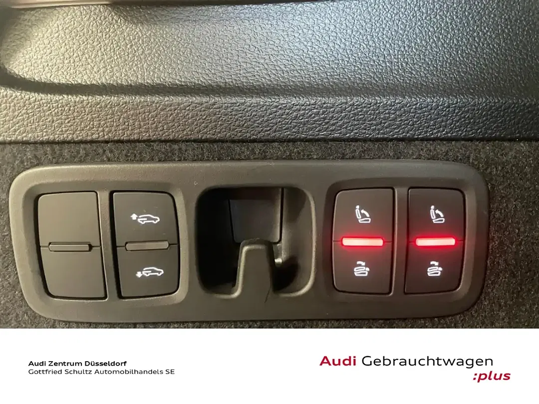 Audi Q7 - Thumbnail 11
