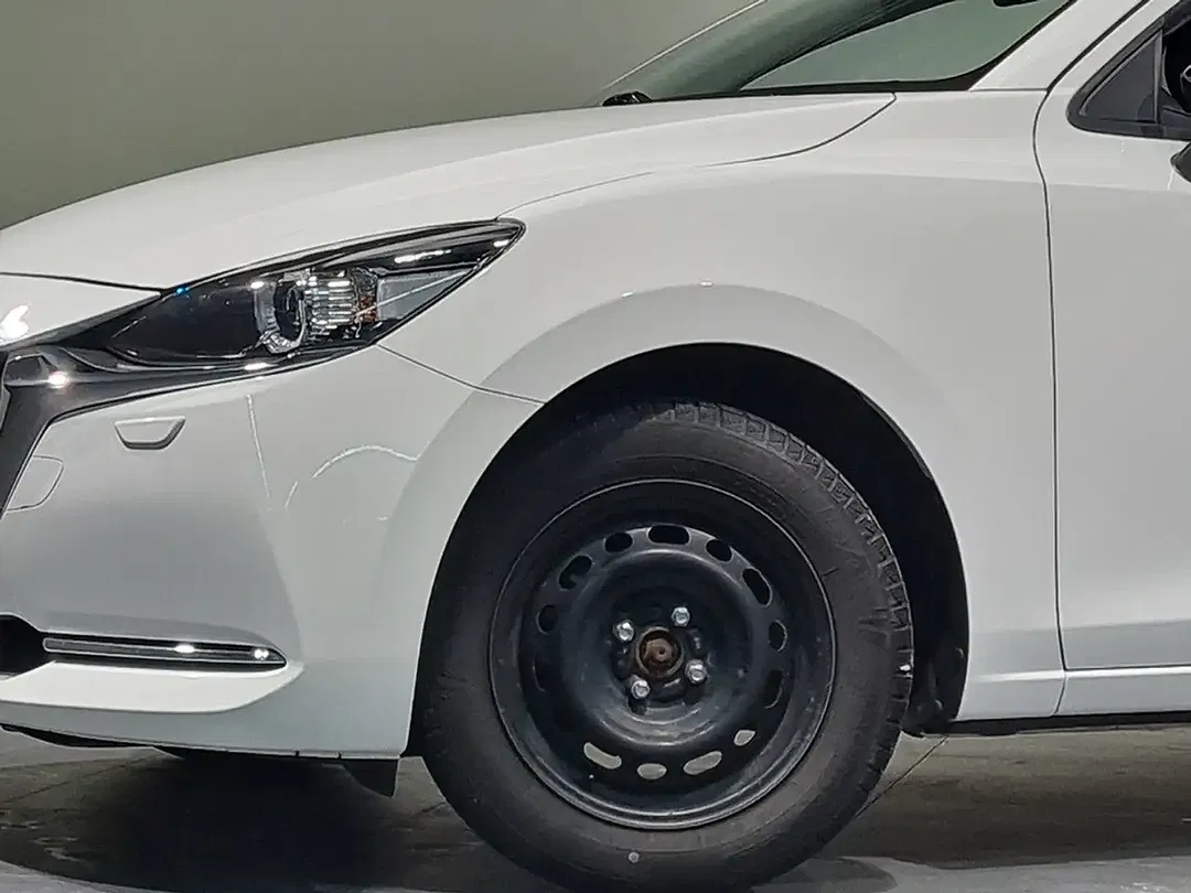 Mazda 2 - Thumbnail 12