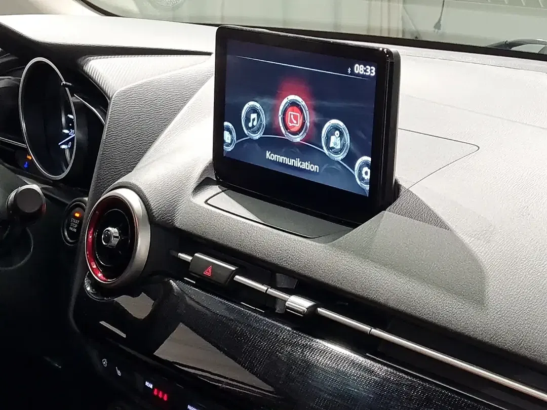 Mazda 2 - Thumbnail 6