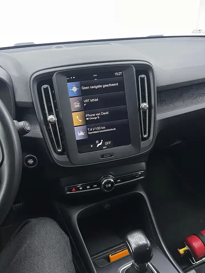 Volvo XC40 - Thumbnail 10