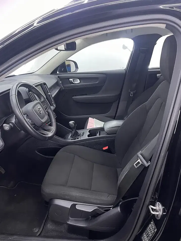 Volvo XC40 - Thumbnail 7