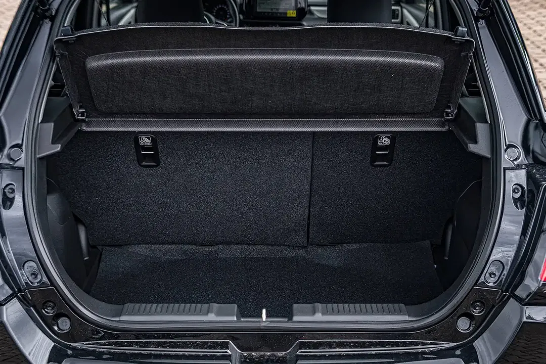Suzuki Swift - Thumbnail 15
