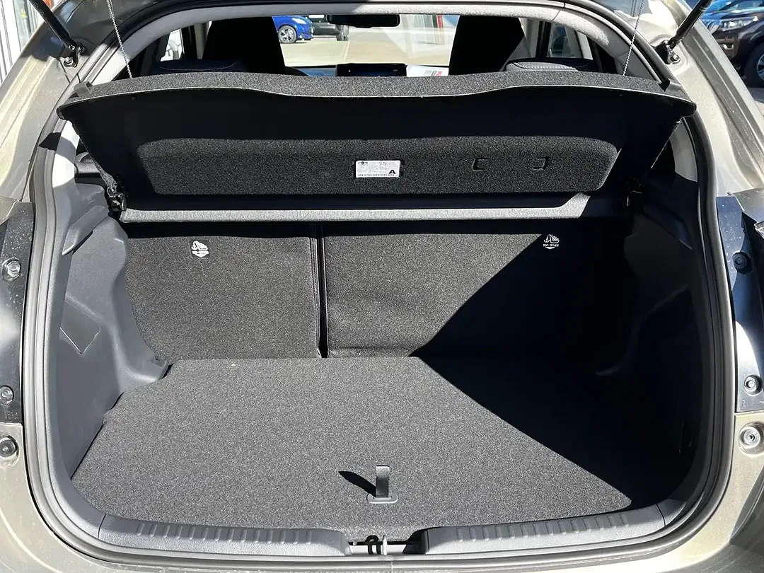 Toyota Yaris - Thumbnail 12