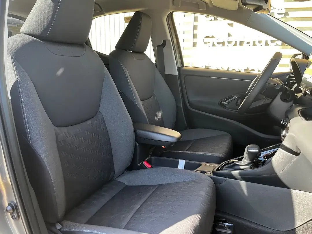 Toyota Yaris - Thumbnail 5