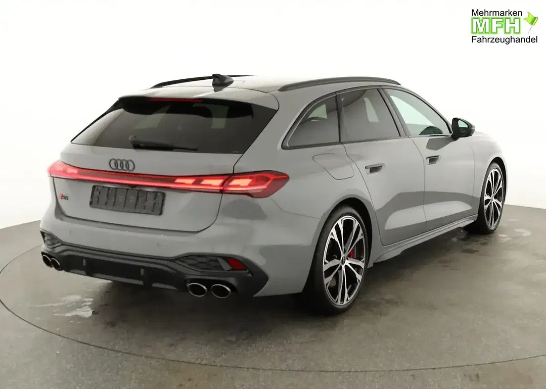 Audi S5 - Thumbnail 2
