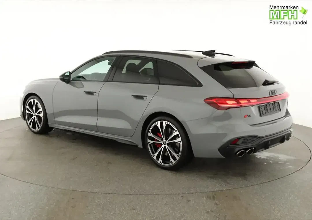 Audi S5 - Thumbnail 3