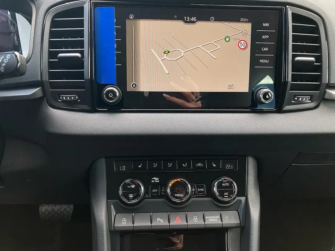 Skoda Karoq - Thumbnail 11
