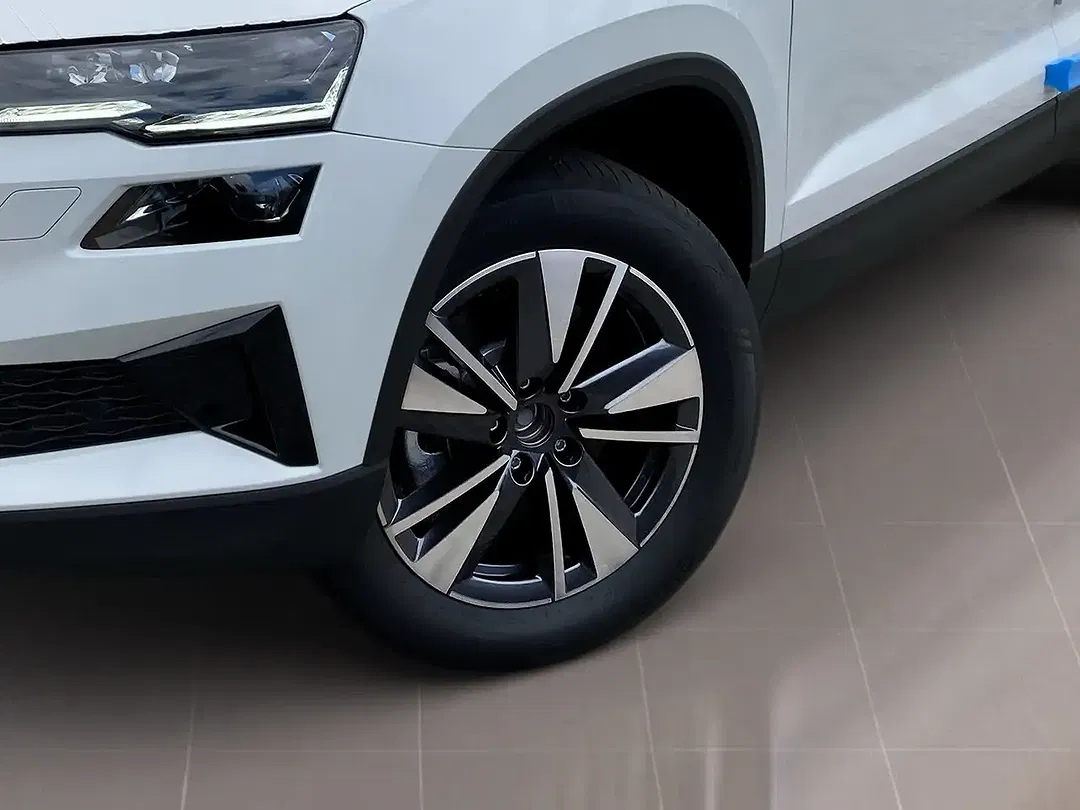 Skoda Karoq - Thumbnail 6