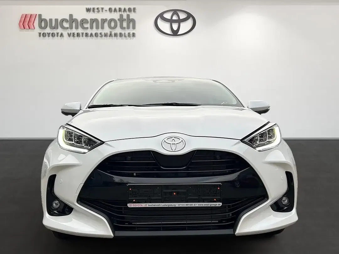 Toyota Yaris - Thumbnail 2