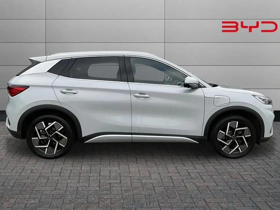 BYD Atto 3 - Thumbnail 15