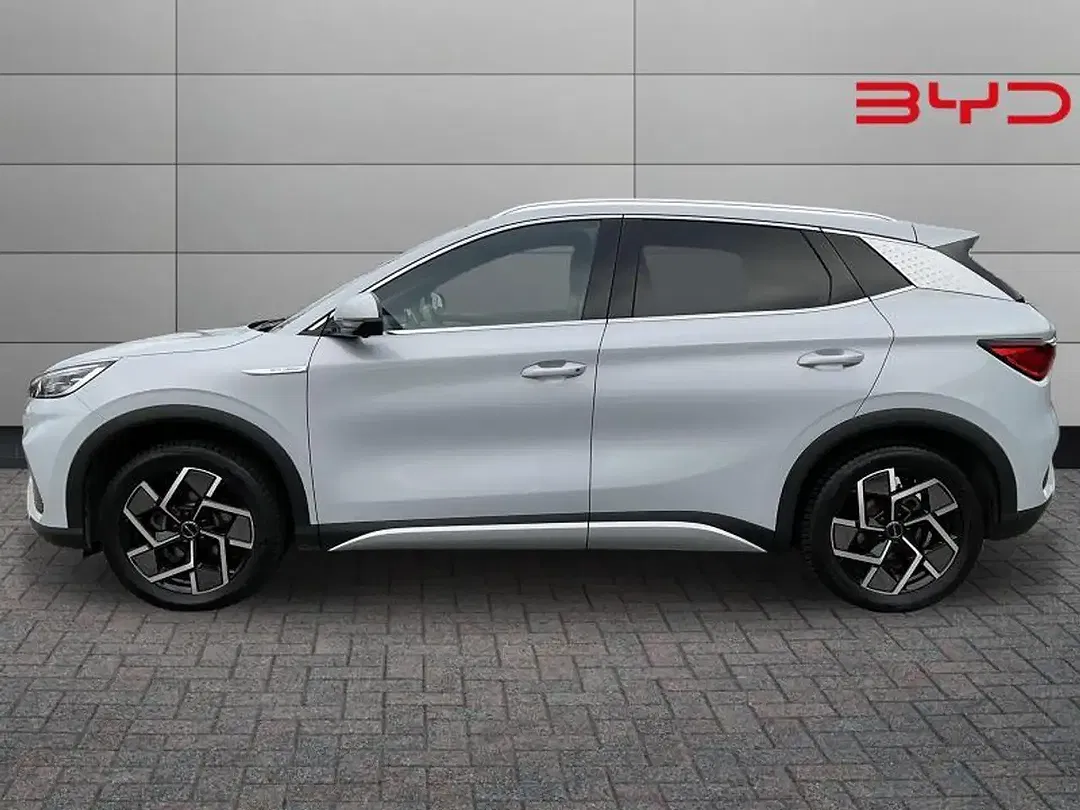 BYD Atto 3 - Thumbnail 5