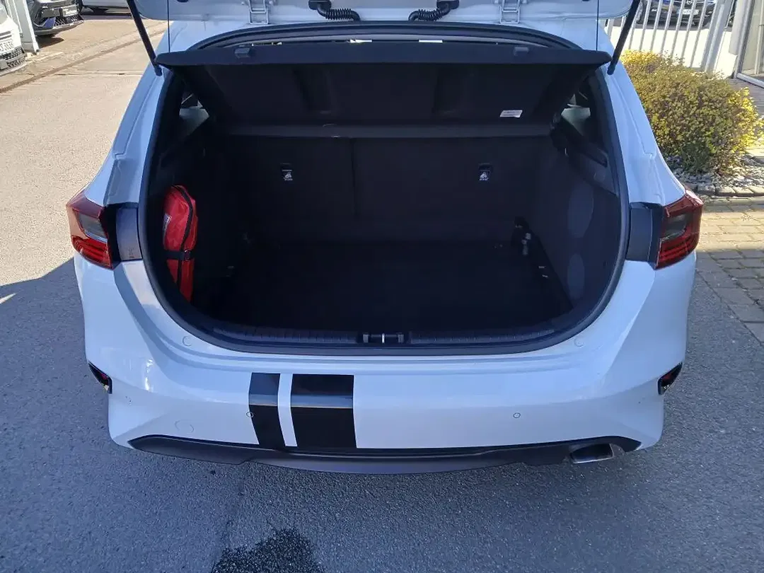 Kia Ceed / cee'd - Thumbnail 12