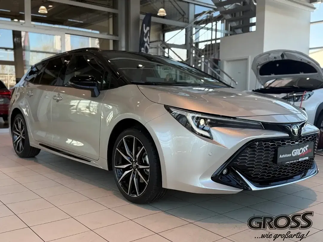 Toyota Corolla - Thumbnail 3