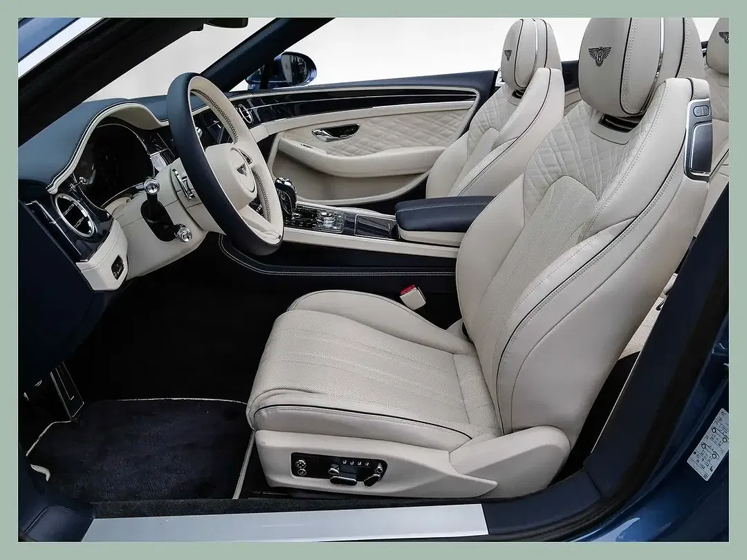 Bentley Continental GTC - Thumbnail 12