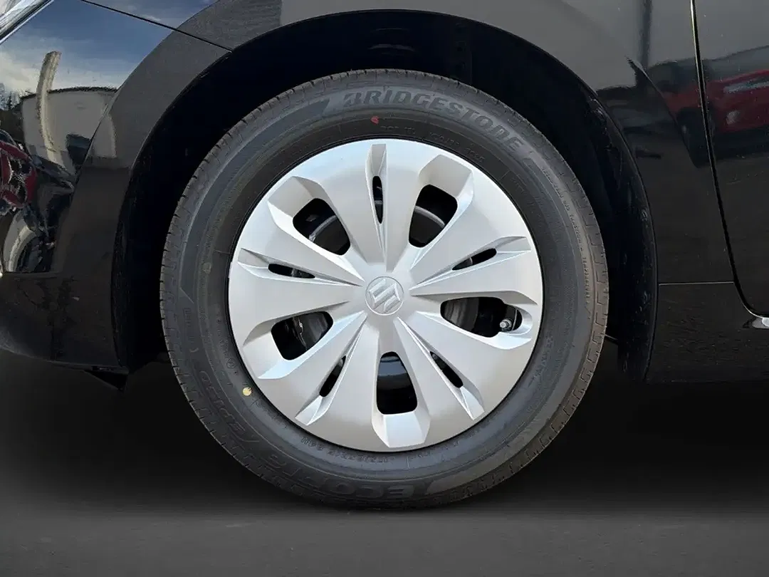 Suzuki Swift - Thumbnail 5
