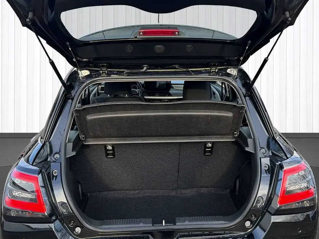 Suzuki Swift - Thumbnail 6