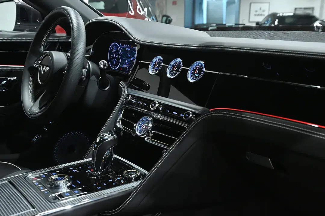 Bentley Flying Spur - Thumbnail 8