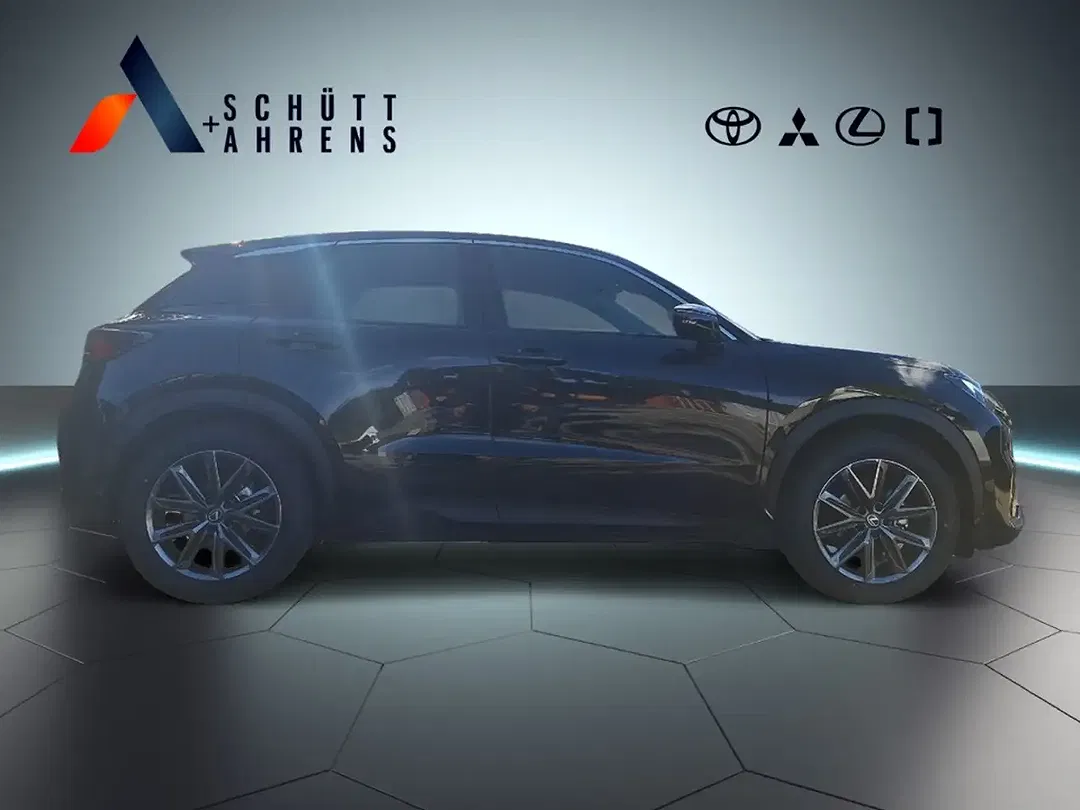 Lexus LBX - Thumbnail 5