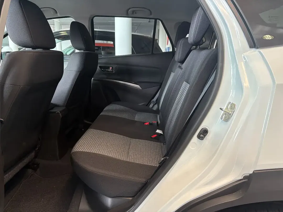 Suzuki S-Cross - Thumbnail 5