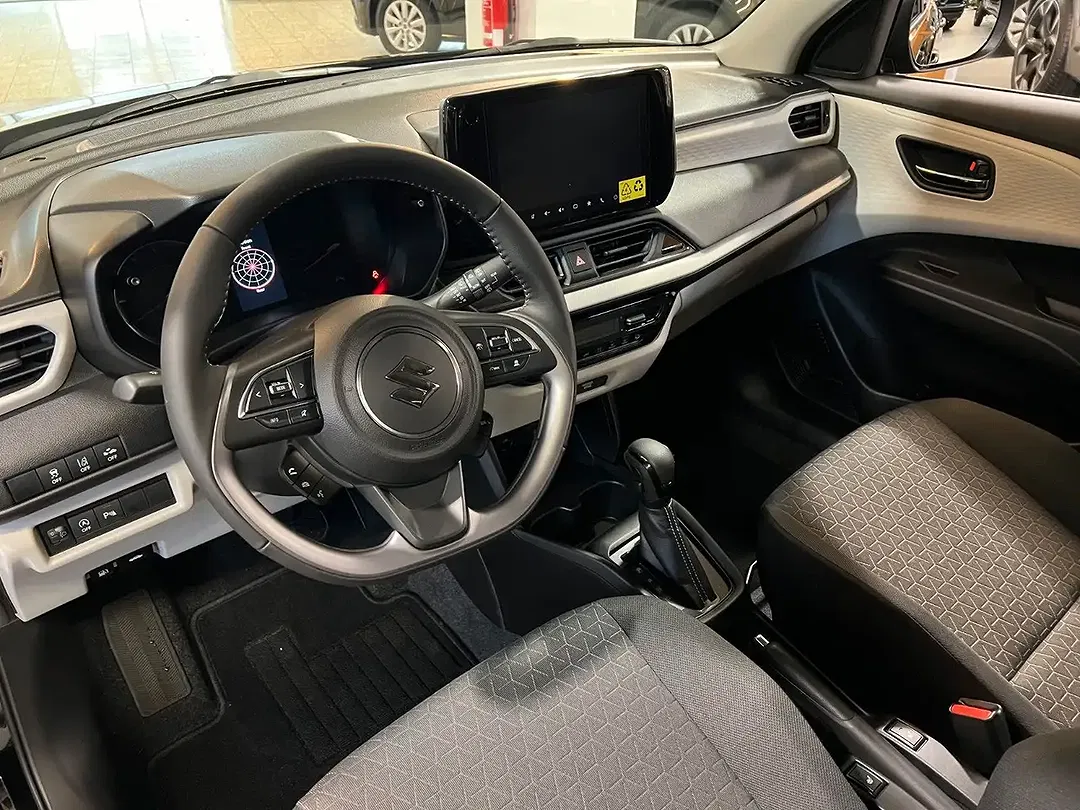 Suzuki Swift - Thumbnail 10