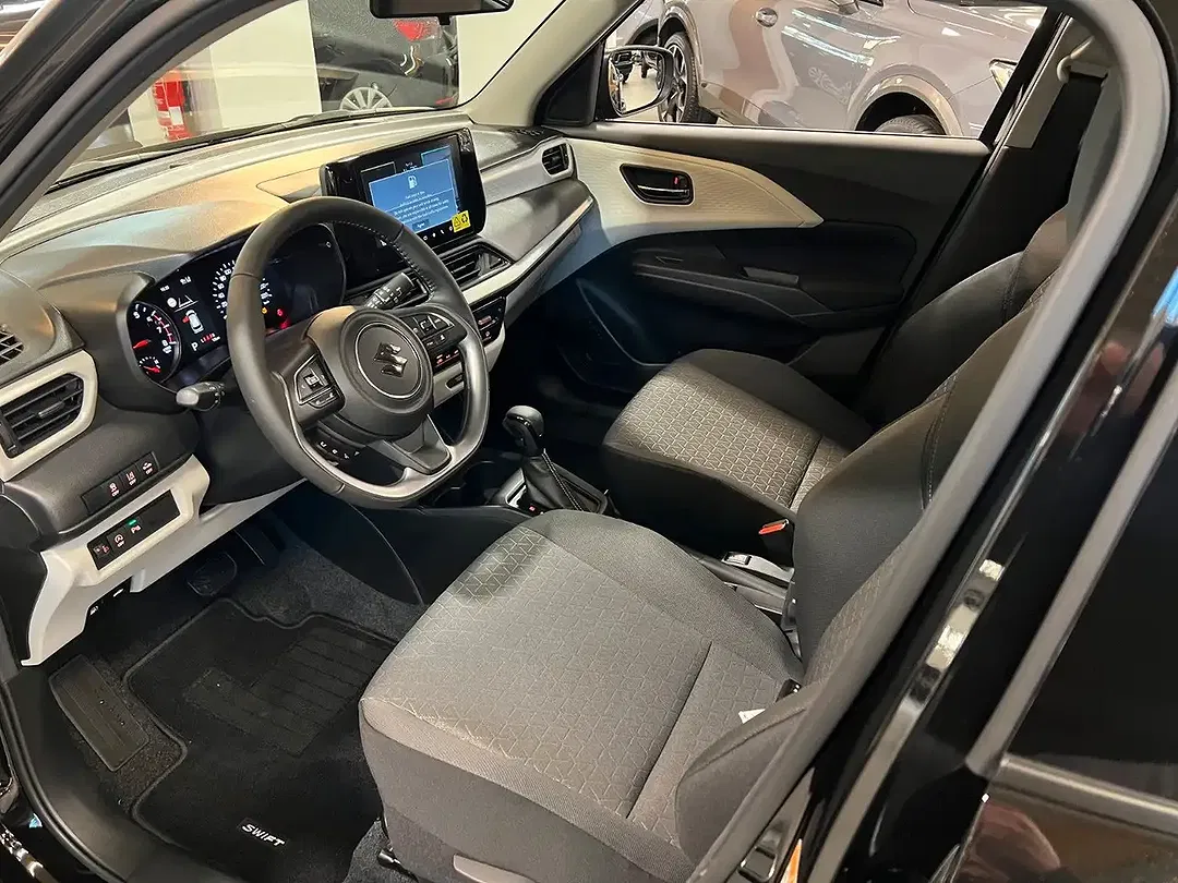 Suzuki Swift - Thumbnail 9