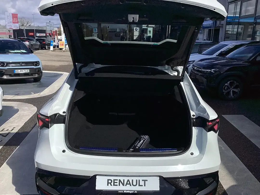 Renault Rafale - Thumbnail 9