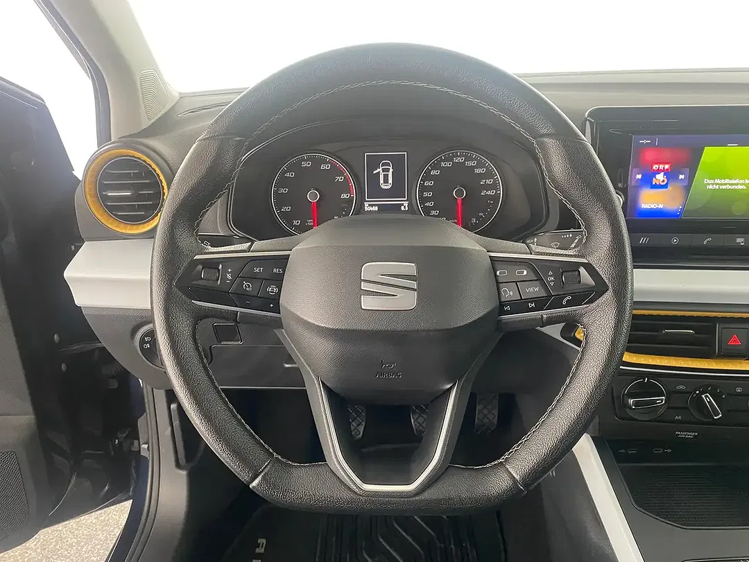 SEAT Arona - Thumbnail 13