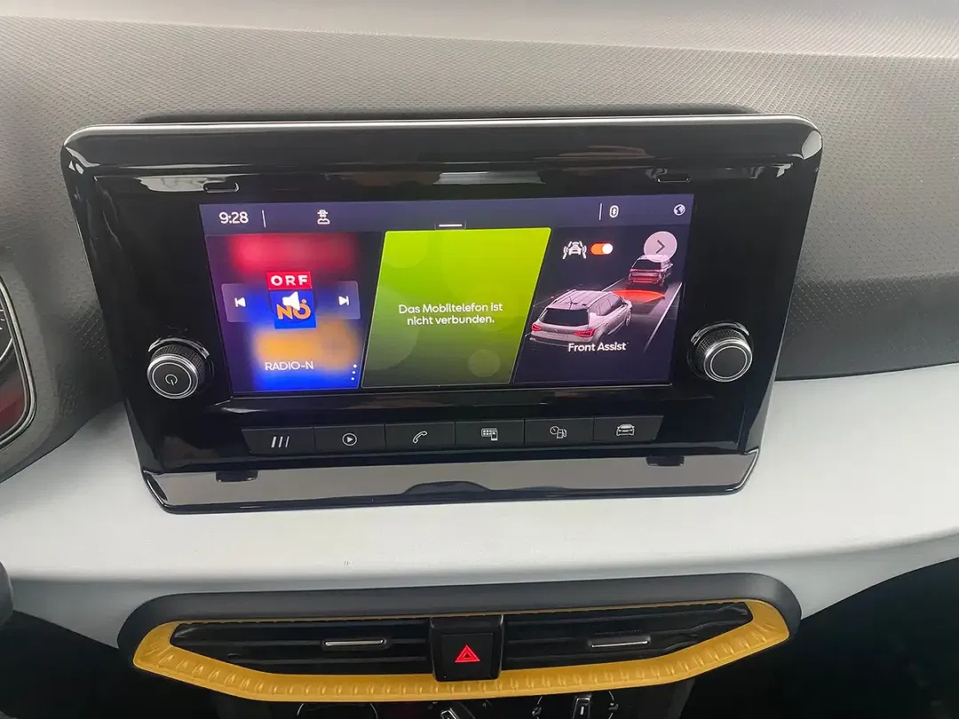 SEAT Arona - Thumbnail 20